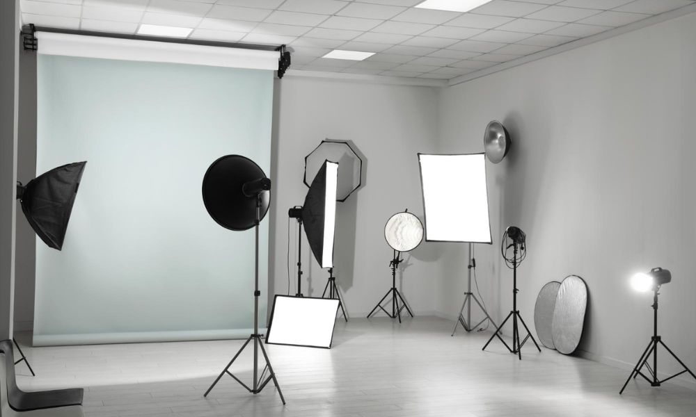 essential lighting equipments for product photography