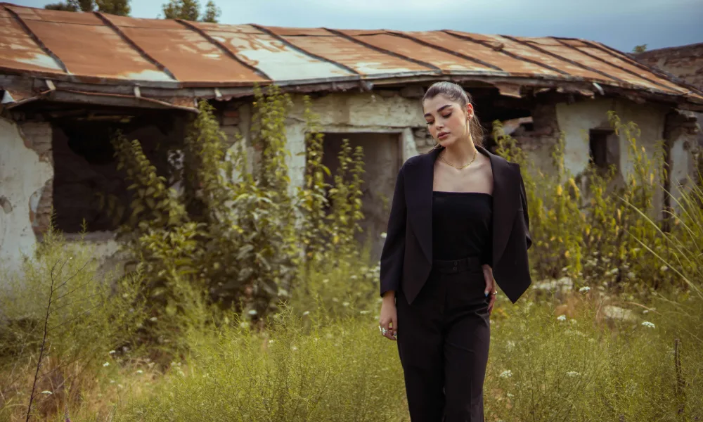 women at countryside landscapes